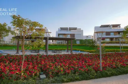 Villa - 5 Bedrooms - 5 Bathrooms for sale in Upville - Cairo Alexandria Desert Road - 6 October City - Giza