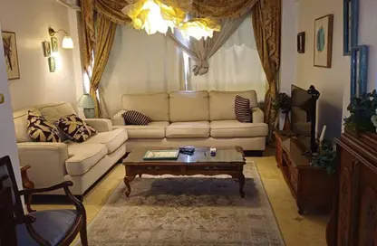 شقة - 2 غرف نوم - 1 حمام للايجار في شارع الثوره - الماظة - مصر الجديدة - القاهرة