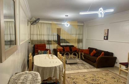 شقة - 2 غرف نوم - 1 حمام للايجار في شارع 20 - الحي الثالث عشر - الشيخ زايد - الجيزة