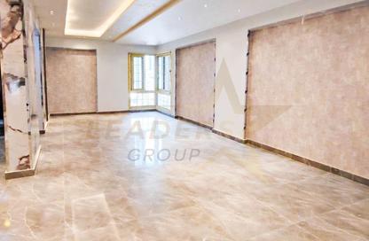 Apartment - 3 Bedrooms - 2 Bathrooms for sale in Smouha Square - Smouha - Hay Sharq - Alexandria Apartment - 3 Bedrooms - 2 Bathrooms for sale in Smouha Square - Smouha - Hay Sharq - Alexandria