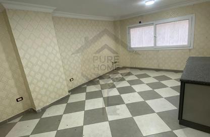 Office Space - 4 Bedrooms - 2 Bathrooms for rent in Zezenia - Hay Sharq - Alexandria