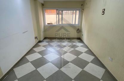 Office Space - 4 Bedrooms - 2 Bathrooms for rent in Zezenia - Hay Sharq - Alexandria