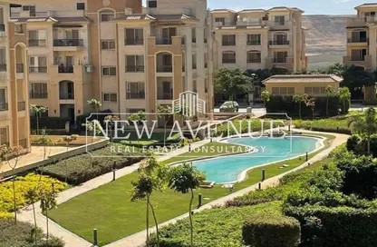 Apartment - 4 Bedrooms - 3 Bathrooms for sale in Stone Residence - 5th Settlement Compounds - The 5th Settlement - New Cairo City - Cairo
