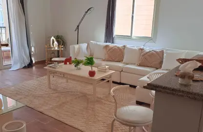 Apartment - 2 Bedrooms - 1 Bathroom for rent in Al Gezira St. - South Investors Area - New Cairo City - Cairo