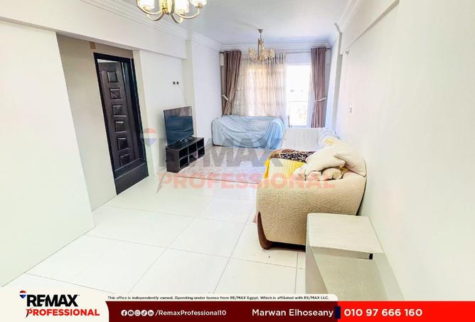 74314588 - Property Image 2