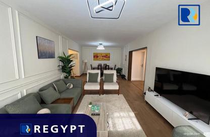 Apartment - 4 Bedrooms - 3 Bathrooms for rent in Mohamed Mazhar St. - Zamalek - Cairo