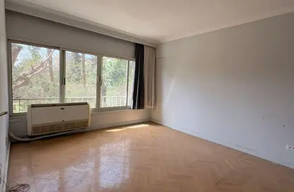 Apartment - 2 Bedrooms - 2 Bathrooms for sale in Bahaa Eldeen Krakoush St. - Zamalek - Cairo