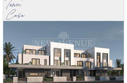 Townhouse - 3 Bedrooms - 5 Bathrooms for sale in Stei8ht - The 1st Settlement - New Cairo City - Cairo