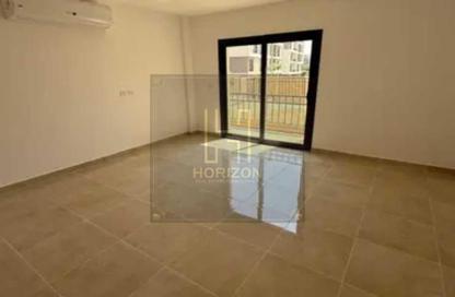 شقة - 3 غرف نوم - 2 حمامات للايجار في مون ريزيدنس - فيفث سكوير - التجمع الخامس - مدينة القاهرة الجديدة - القاهرة
