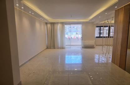 Apartment - 3 Bedrooms - 3 Bathrooms for sale in Shooting Club Street - Dokki - Giza