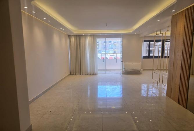 77874688 - Property Image 2