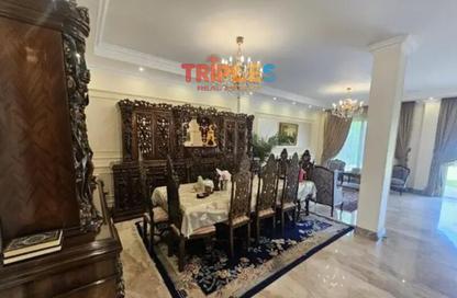 Villa - 3 Bedrooms - 5 Bathrooms for sale in Royal City - Sheikh Zayed Compounds - Sheikh Zayed City - Giza
