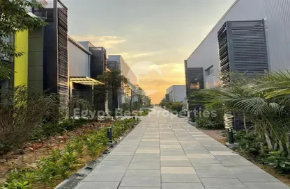 دوبلكس - 3 غرف نوم - 4 حمامات للبيع في ديستريكت 5 - كمبوندات التجمع الخامس - التجمع الخامس - مدينة القاهرة الجديدة - القاهرة