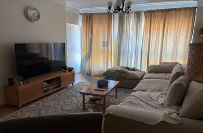 Apartment - 3 Bedrooms - 2 Bathrooms for sale in Crystal Plaza - Zahraa El Maadi - Hay El Maadi - Cairo