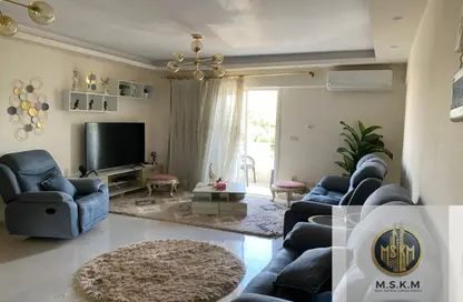 شقة - 2 غرف نوم - 1 حمام للبيع في شارع الجزيرة - المستثمرين الجنوبية - مدينة القاهرة الجديدة - القاهرة