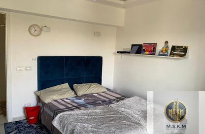 Apartment - 2 Bedrooms - 1 Bathroom for sale in Al Gezira St. - South Investors Area - New Cairo City - Cairo