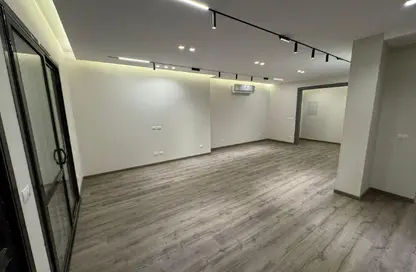 شقة - 3 غرف نوم - 3 حمامات للايجار في ايستاون - كمبوندات التجمع الخامس - التجمع الخامس - مدينة القاهرة الجديدة - القاهرة