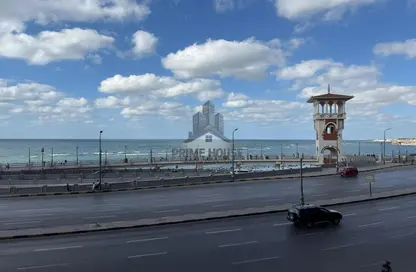 Apartment - 3 Bedrooms - 2 Bathrooms for sale in Al Geish Road - El Mandara - Hay Than El Montazah - Alexandria