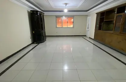 شقة - 3 غرف نوم - 2 حمامات للايجار في شارع جامع صقر قريش - المعادي الجديدة - حي المعادي - القاهرة