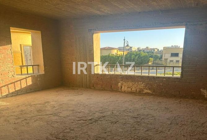 8642720 - Property Image 3