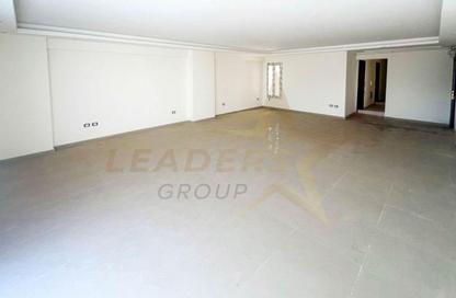 Apartment - 3 Bedrooms - 2 Bathrooms for sale in Kafr Abdo - Roushdy - Hay Sharq - Alexandria
