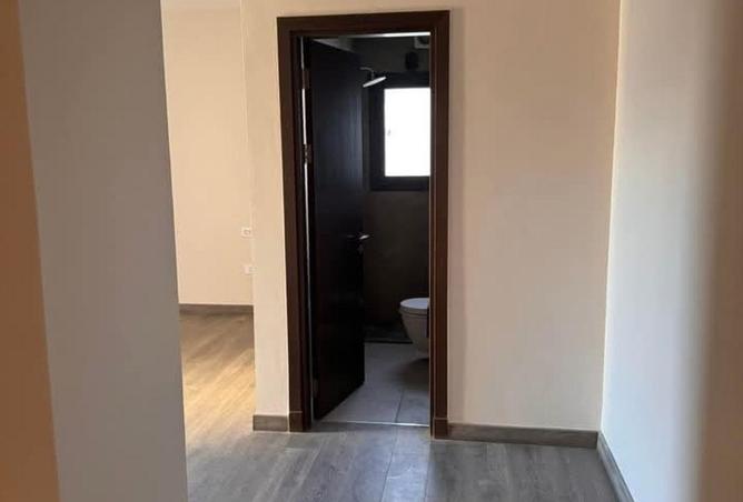 57244868 - صورة العقار 2