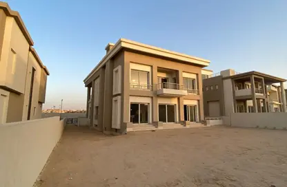 Villa - 5 Bedrooms - 6 Bathrooms for sale in Cairo Festival City - North Investors Area - New Cairo City - Cairo