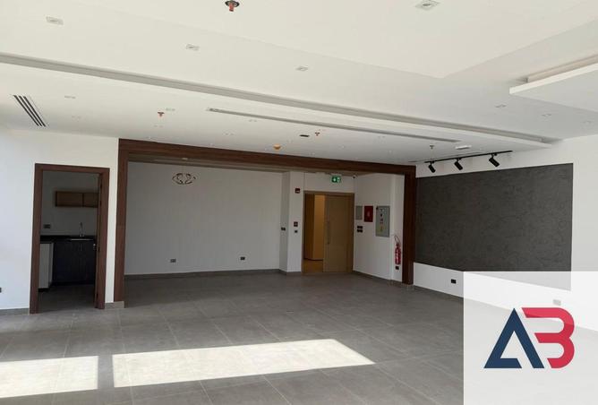 106565853 - Property Image 3
