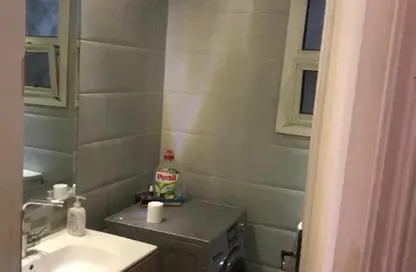 شقة - 2 غرف نوم - 1 حمام للبيع في حدائق المهندسين - الحي الرابع - الشيخ زايد - الجيزة