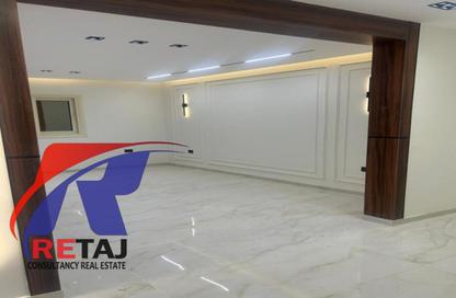 Apartment - 4 Bedrooms - 3 Bathrooms for sale in Abou Dawoud Al Zahery St. - 6th Zone - Nasr City - Cairo