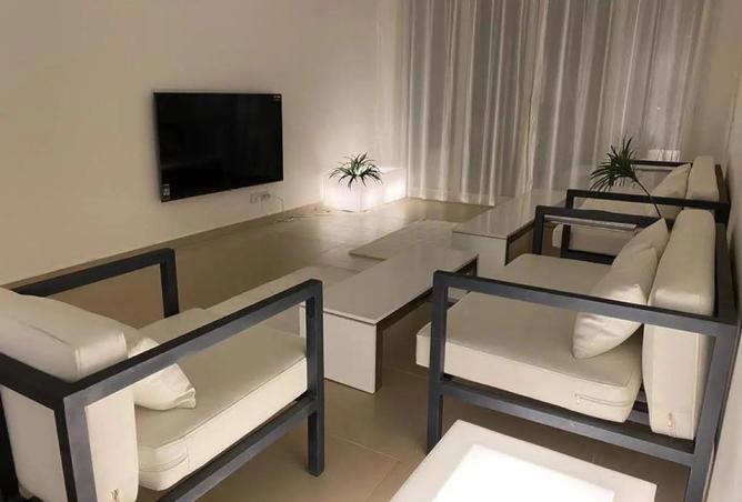 99800982 - Property Image 2