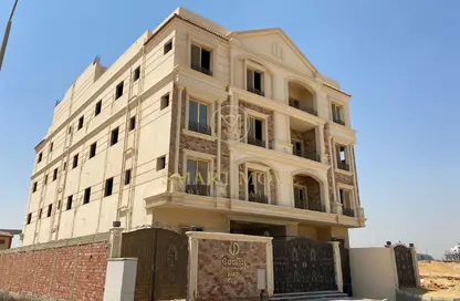 Apartment - 3 Bedrooms - 3 Bathrooms for sale in Bait Alwatan - The 5th Settlement - New Cairo City - Cairo