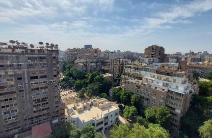Apartment - 4 Bedrooms - 3 Bathrooms for sale in Al Kamel Mohamed St. - Zamalek - Cairo