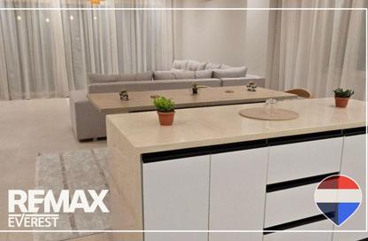Apartment - 3 Bedrooms - 2 Bathrooms for sale in West Somid - 6 October City - Giza