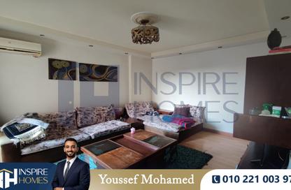 Apartment - 3 Bedrooms - 2 Bathrooms for rent in Zezenia - Hay Sharq - Alexandria