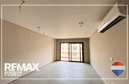 Apartment - 3 Bedrooms - 3 Bathrooms for rent in Village West - Sheikh Zayed Compounds - Sheikh Zayed City - Giza
