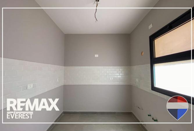 102902739 - Property Image 2