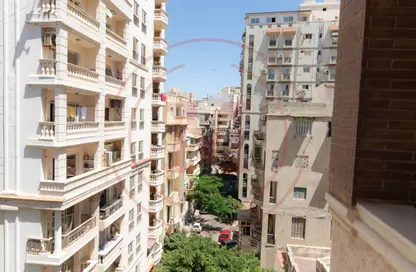 شقة - 3 غرف نوم - 2 حمامات للبيع في كوبري استانلي - ستانلي - حي شرق - الاسكندرية