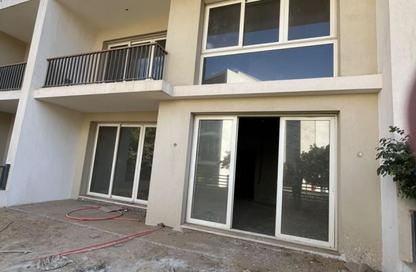 تاون هاوس - 4 - 4 للبيع في بيراميدز هيلز - طريق مصر اسكندرية الصحراوي - مدينة 6 أكتوبر - الجيزة
