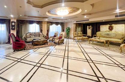 Apartment - 3 Bedrooms - 3 Bathrooms for sale in Zaki Ragab St. - Smouha - Hay Sharq - Alexandria