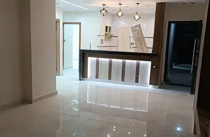 Apartment - 3 Bedrooms - 1 Bathroom for sale in Gate 2 - Ahmose - Hadayek El Ahram - Giza