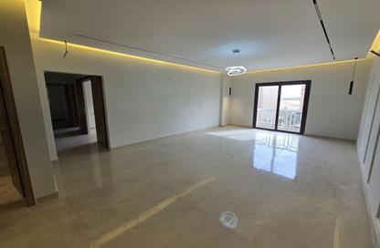 Apartment - 3 Bedrooms - 2 Bathrooms for rent in Green 5 - 6 October Compounds - 6 October City - Giza