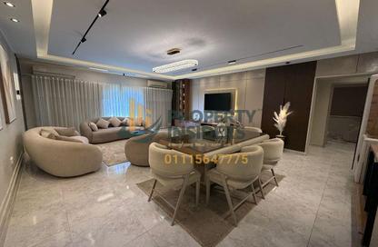 شقة - 4 - 2 للايجار في شارع شهاب - المهندسين - الجيزة شقة - 4 - 2 للايجار في شارع شهاب - المهندسين - الجيزة