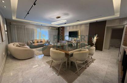 شقة - 4 - 2 للايجار في شارع شهاب - المهندسين - الجيزة شقة - 4 - 2 للايجار في شارع شهاب - المهندسين - الجيزة