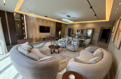 شقة - 4 - 2 للايجار في شارع شهاب - المهندسين - الجيزة شقة - 4 - 2 للايجار في شارع شهاب - المهندسين - الجيزة