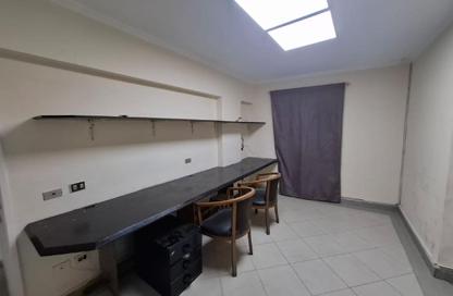 Office Space - 2 Bedrooms - 1 Bathroom for rent in Giza District - Ganoub El Giza - Giza