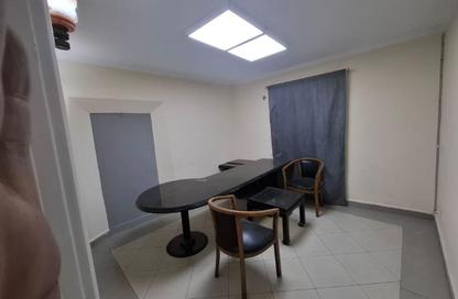 Office Space - 2 Bedrooms - 1 Bathroom for rent in Giza District - Ganoub El Giza - Giza