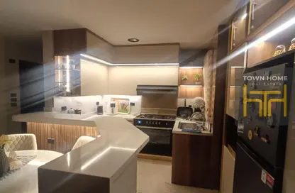 شقة - 3 غرف نوم - 2 حمامات للبيع في B12 - مدينتي - القاهرة