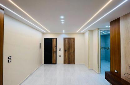 Apartment - 3 Bedrooms - 2 Bathrooms for sale in Gate 3 - Menkaure - Hadayek El Ahram - Giza