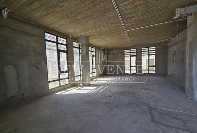 97442657 - Property Image 2